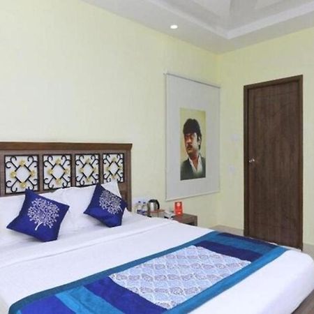 Cinemascope An Apart Hotel Chennai Zewnętrze zdjęcie