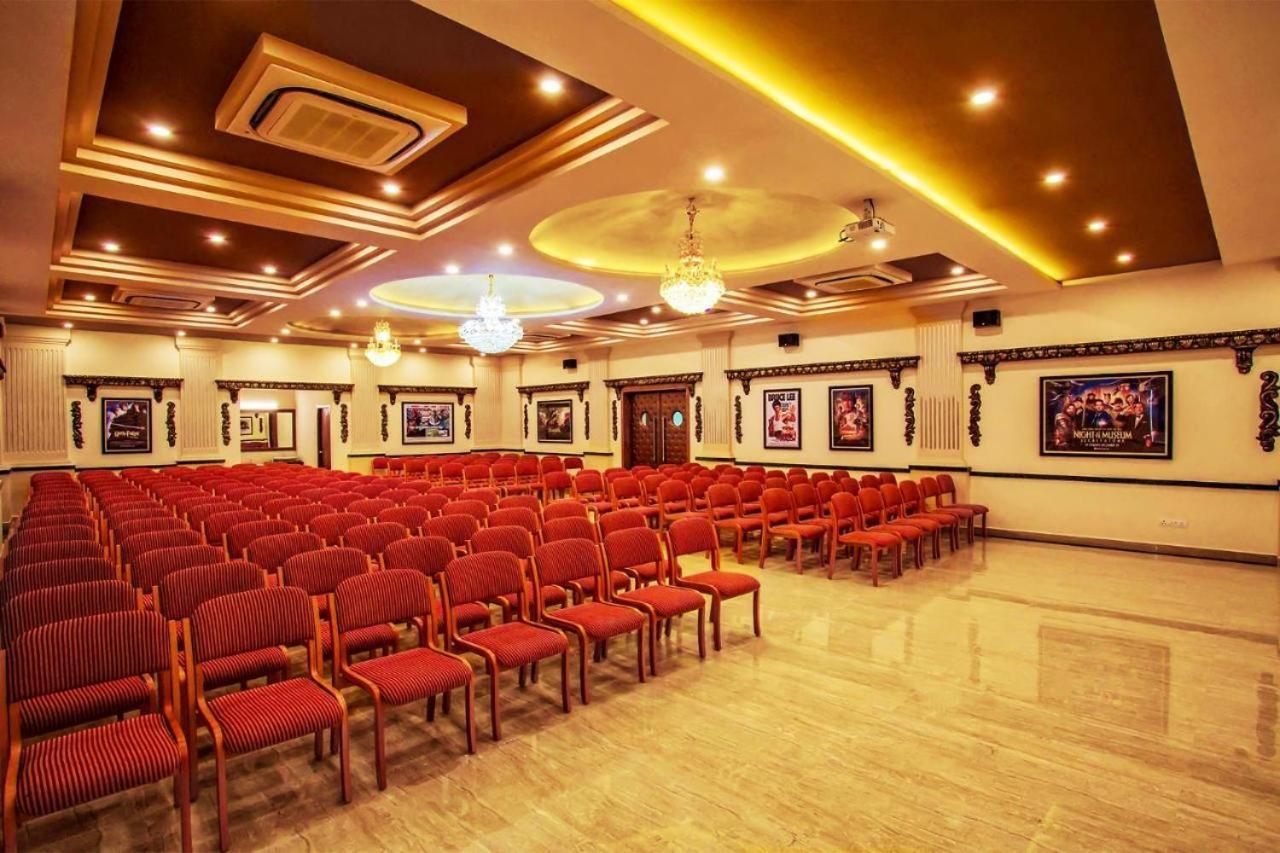 Cinemascope An Apart Hotel Chennai Zewnętrze zdjęcie