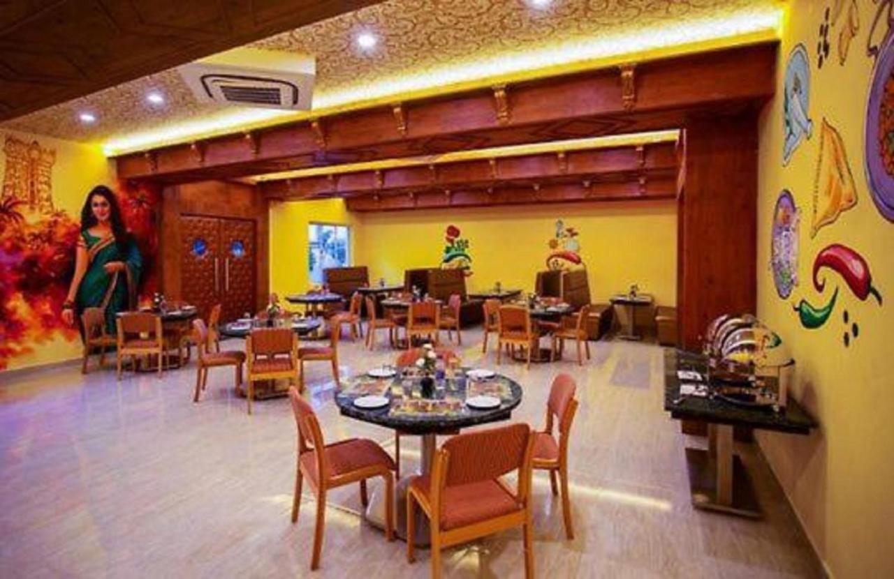Cinemascope An Apart Hotel Chennai Zewnętrze zdjęcie