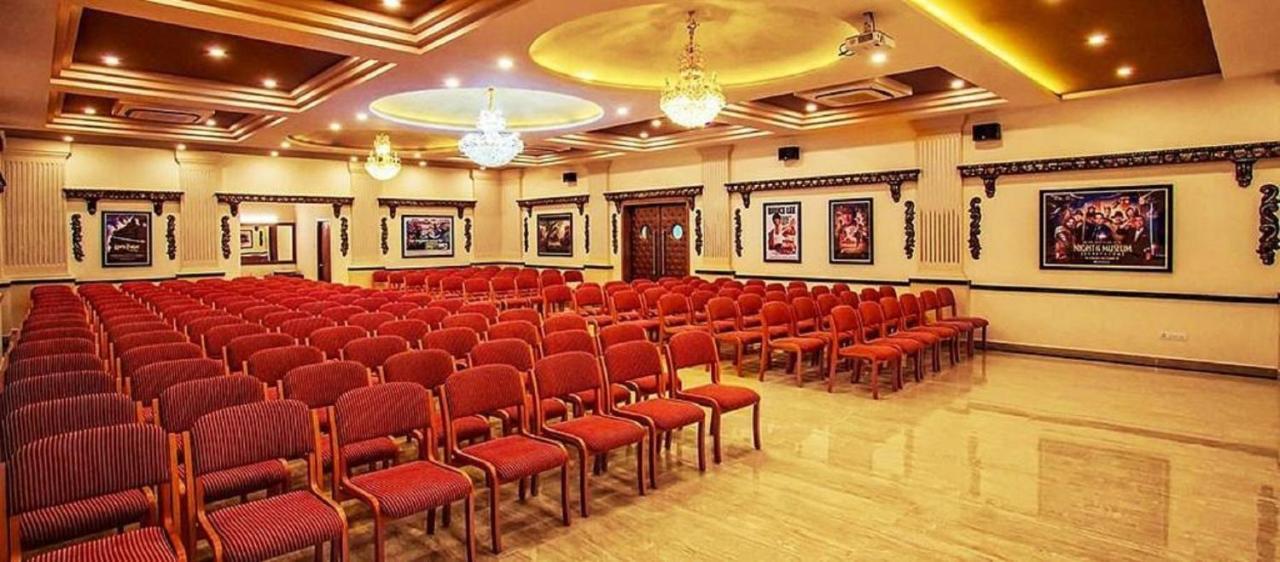 Cinemascope An Apart Hotel Chennai Zewnętrze zdjęcie