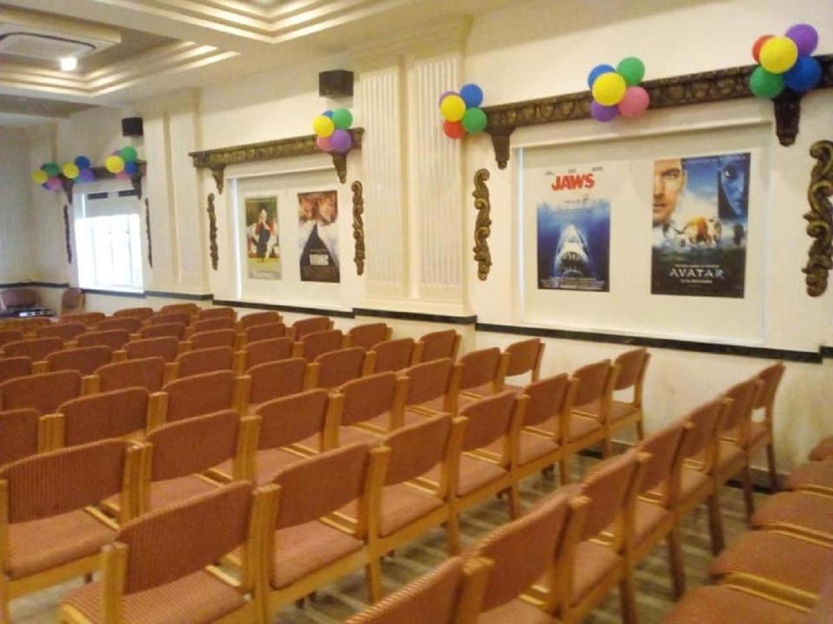 Cinemascope An Apart Hotel Chennai Zewnętrze zdjęcie